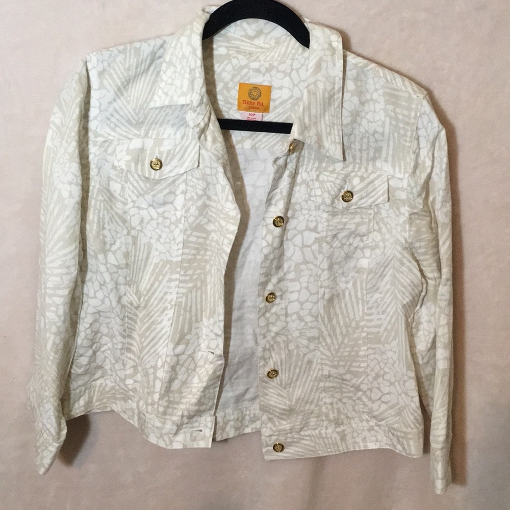 Ruby Rd. Petite Beige& white cover up NWOT 10P